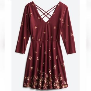 Nine Britton Burgundy Size Medium Dress